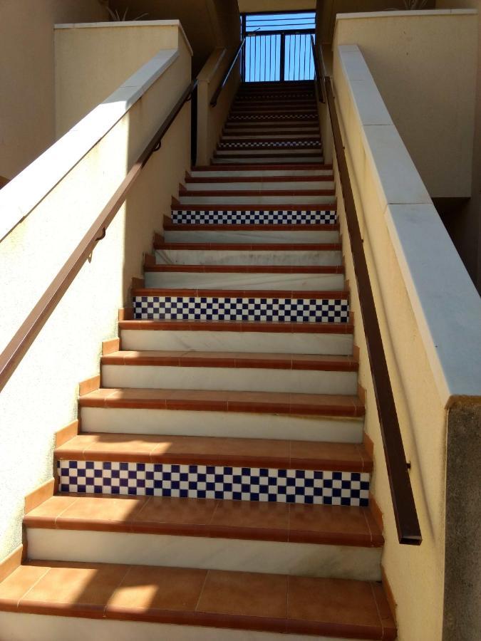 Águilas Apartamento Tranquilo Cerca De Buena Piscina Y Con Buen Aire Acondicionado מראה חיצוני תמונה