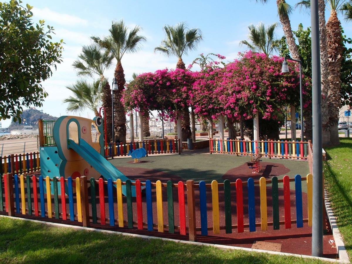 Águilas Apartamento Tranquilo Cerca De Buena Piscina Y Con Buen Aire Acondicionado מראה חיצוני תמונה